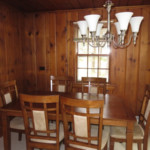Chickadee cottage dining area