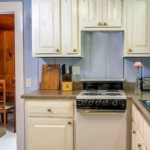 Chickadee cottage kitchen